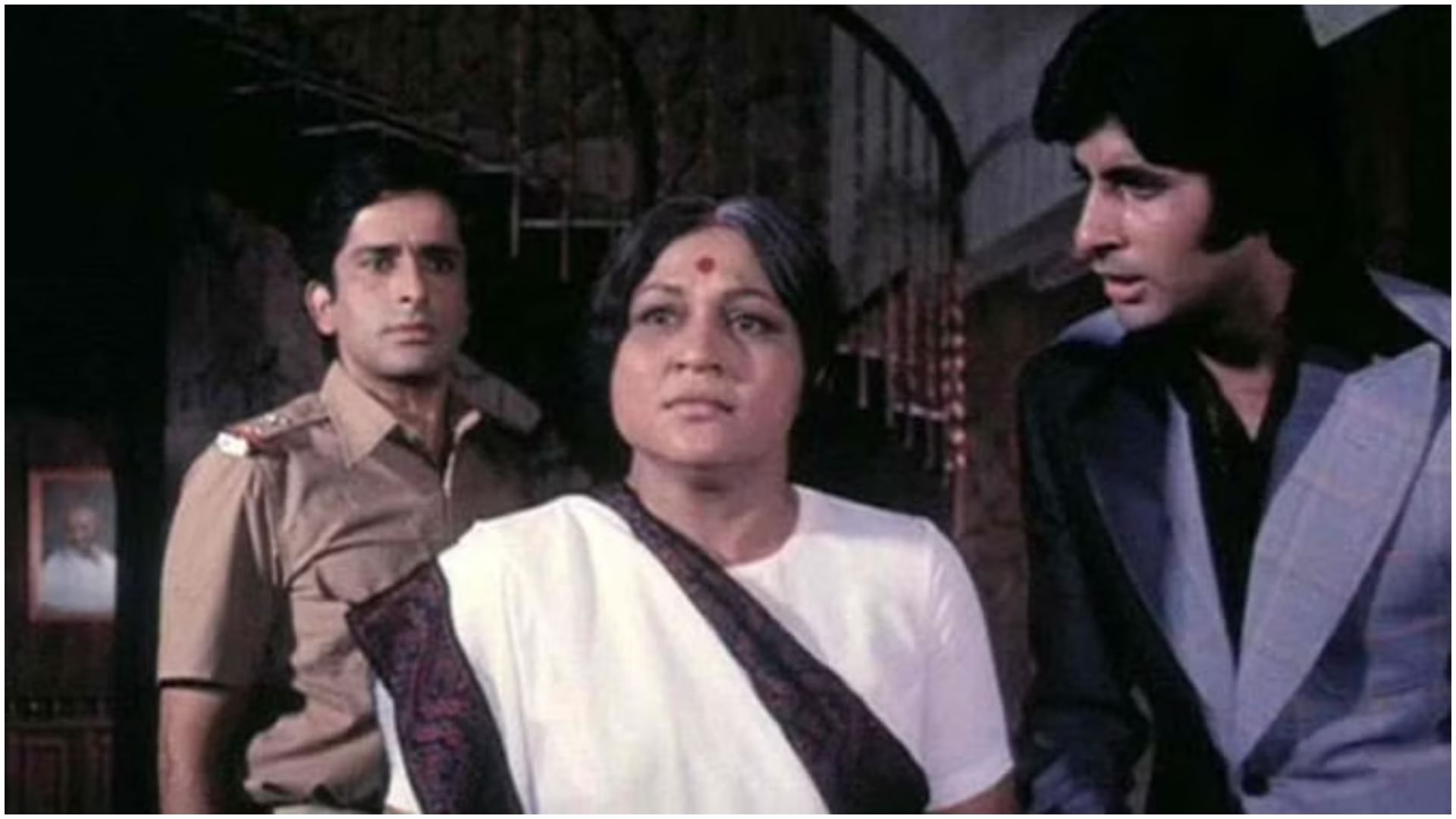 Neetu kapoor top 10 movies on her birthday including amar akbar anthony deewaar