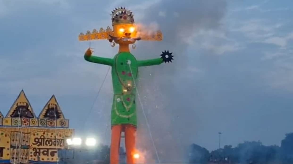 Varanasi All gates of BLW will remain closed until burning of Ravana effigy