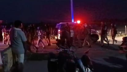 Bahraich: Stones pelted from rooftop during idol immersion, youth dragged into house and shot, communal tensio