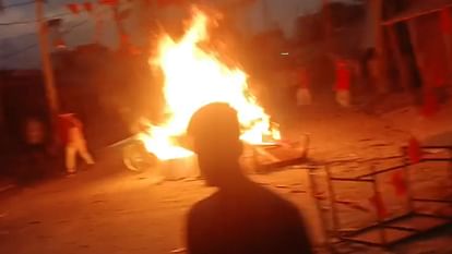 Bahraich News Chaos After Murder Stone Pelting, Arson and Lathi Charge Incident in Images