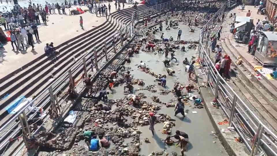 no ganga jal in ganga at har ki pauri haridwar