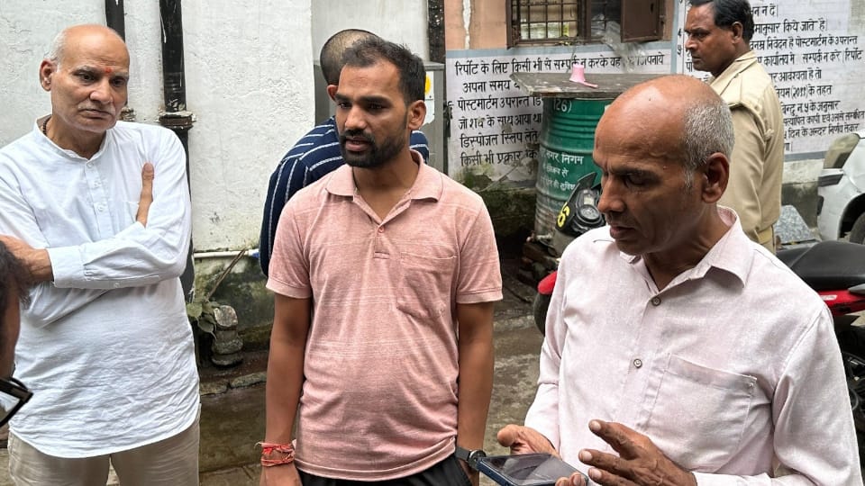 IIT Student Suicide Kanpur Several pictures of an unknown youth were found in student tablet and laptop