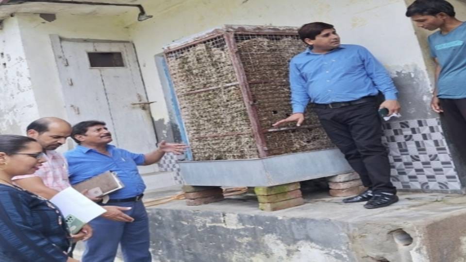 Dengue-malaria mosquitoes are breeding in fridges and coolers larvae found in 900 places in etah
