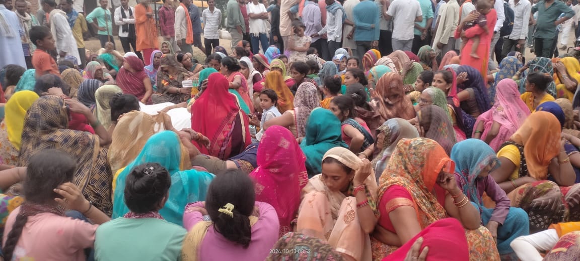 Three deaths in Hamirpur accident The funeral procession of the father and the two sons was taken out together