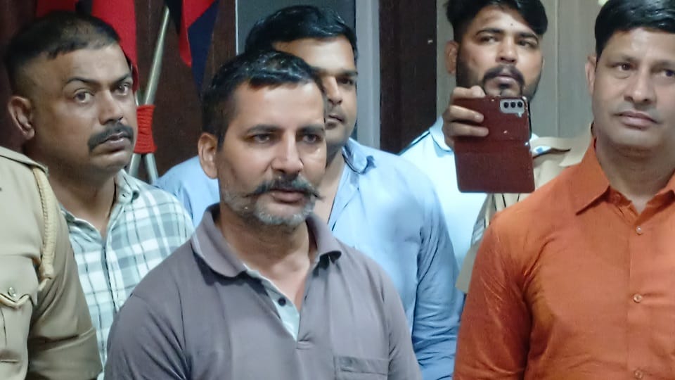 Shamli: Amarjeet, who robbed Axis Bank, said that he had looted only Rs 36 lakh