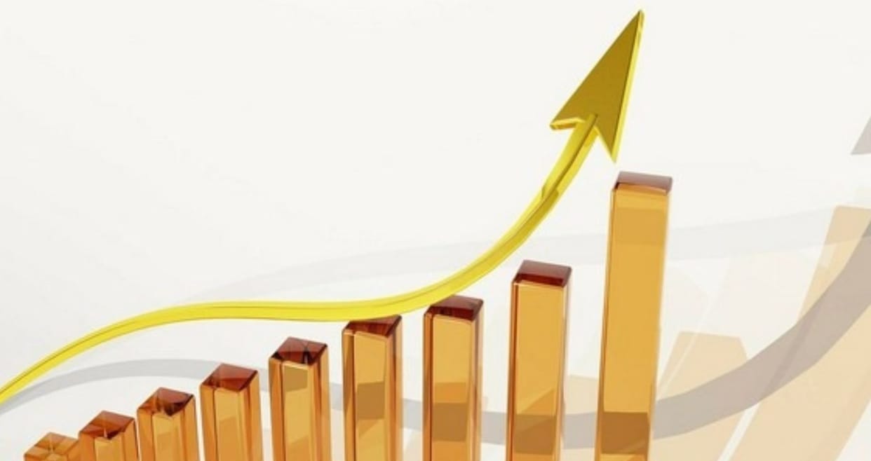 Fast Development in Rural India Average Age 58 pc increase food expense less saving more news in hindi