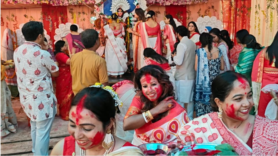 Farewell to mata Durga with Sindoor Utsav at Kalibari and Bang Bhawan Chandigarh