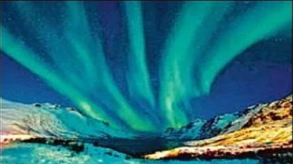 Astronomical crash: Colorful polar lights seen in Ladakh