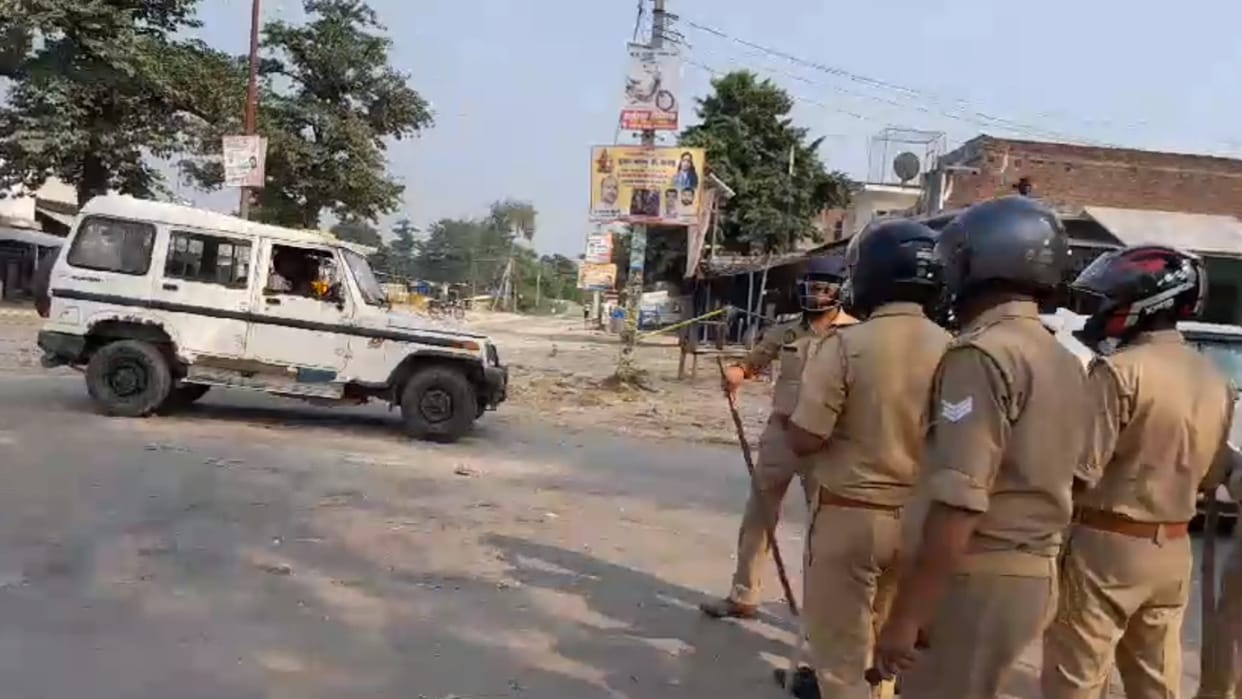 Bahraich communal violence: Unannounced curfew like situation in the area, shops-schools closed, dead body rea