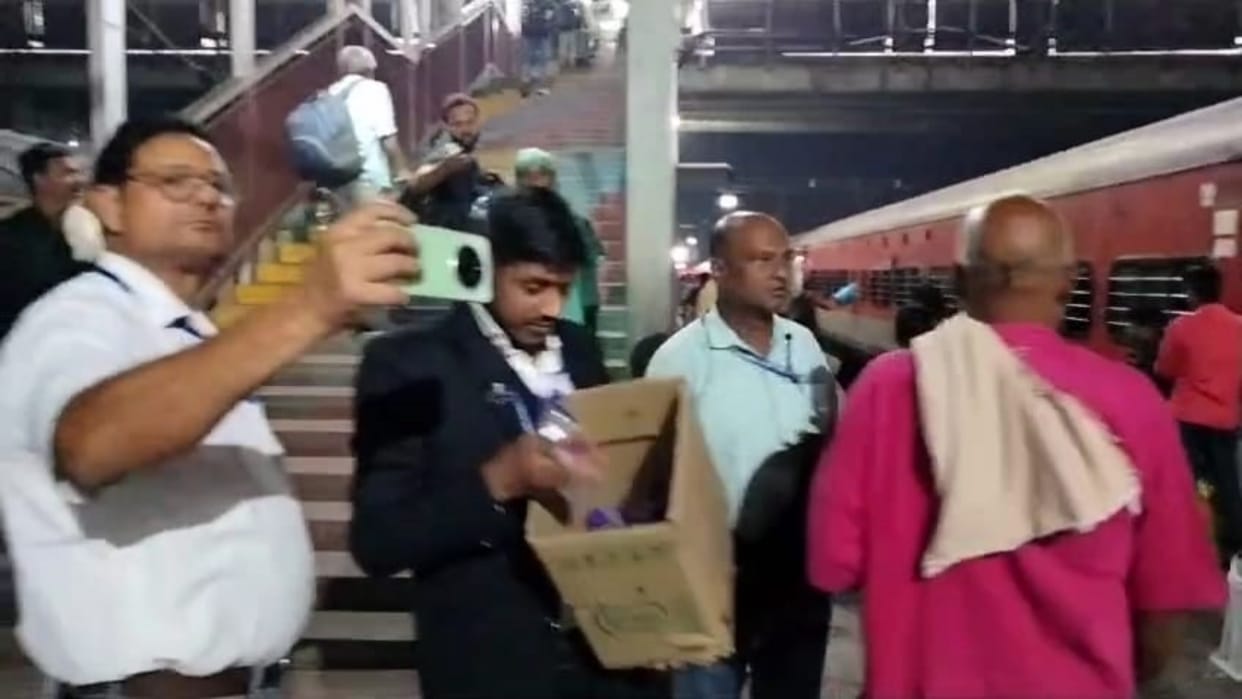 Bihar News: Victims of Bagmati Express train accident going from Mysore to Darbhanga shared their pain