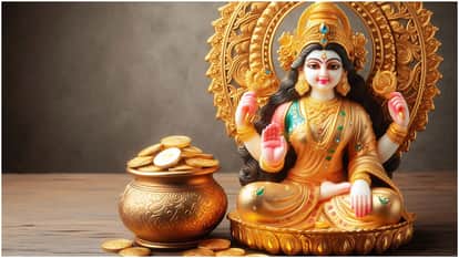 Chant Maa Lakshmi Strotra and Maa Laxmi Chalisa in 2026 for Wealth and Abundance