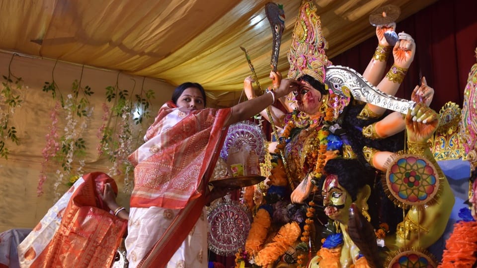 moradabad: pictures of Durga Visarjan, devotees took out processions by performing Dhunuchi dance
