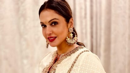 Isha Koppikar Celebrate Ganesh Utsav Talk About Significance Of This Festival
