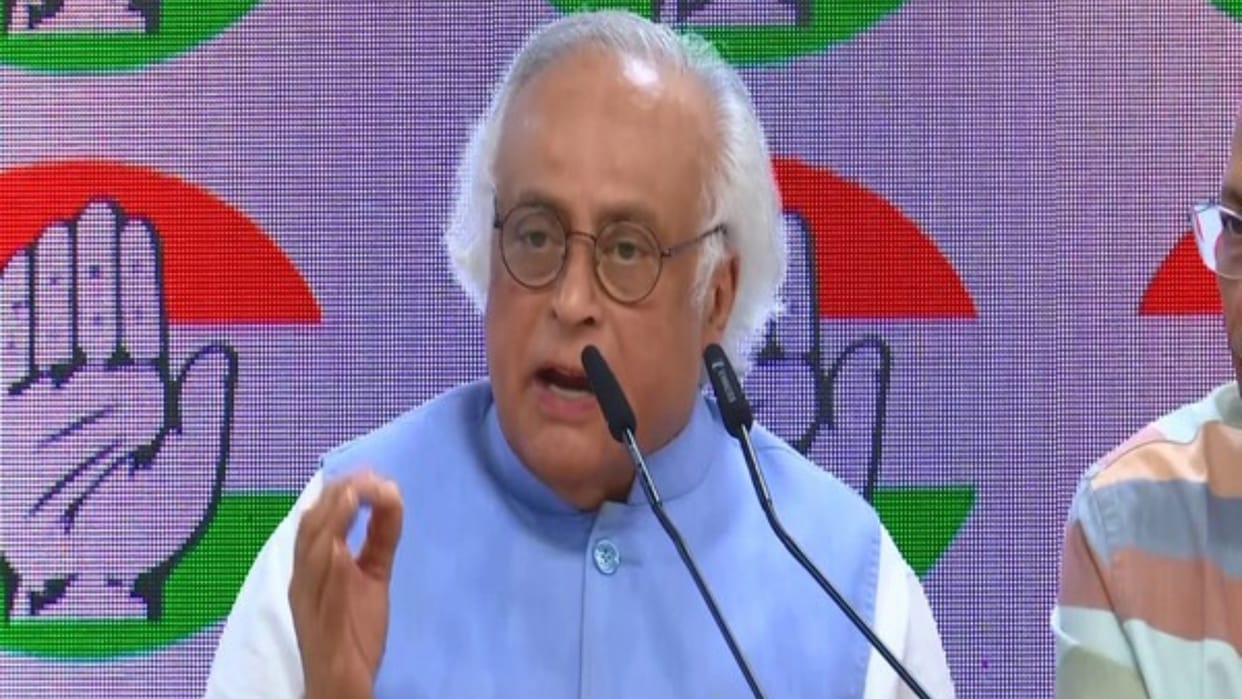 Make in India has simply become 'Fake in India': Cong, News in hindi
