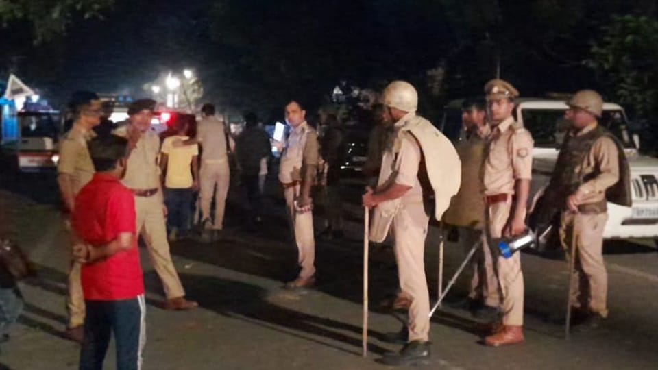 Moradabad: Stone pelting between people of two communities, police registered case against 33 people