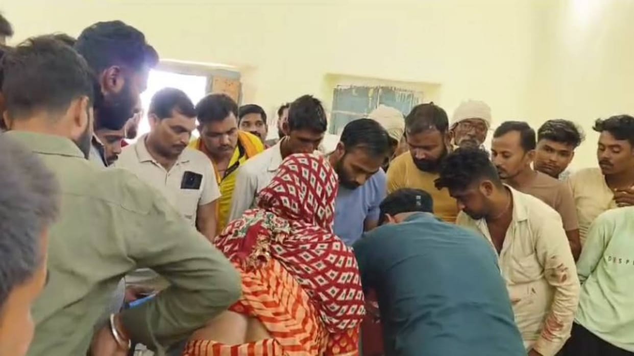 Panna Road Accident Student fell from auto while going to school died after vehicle ran over his head