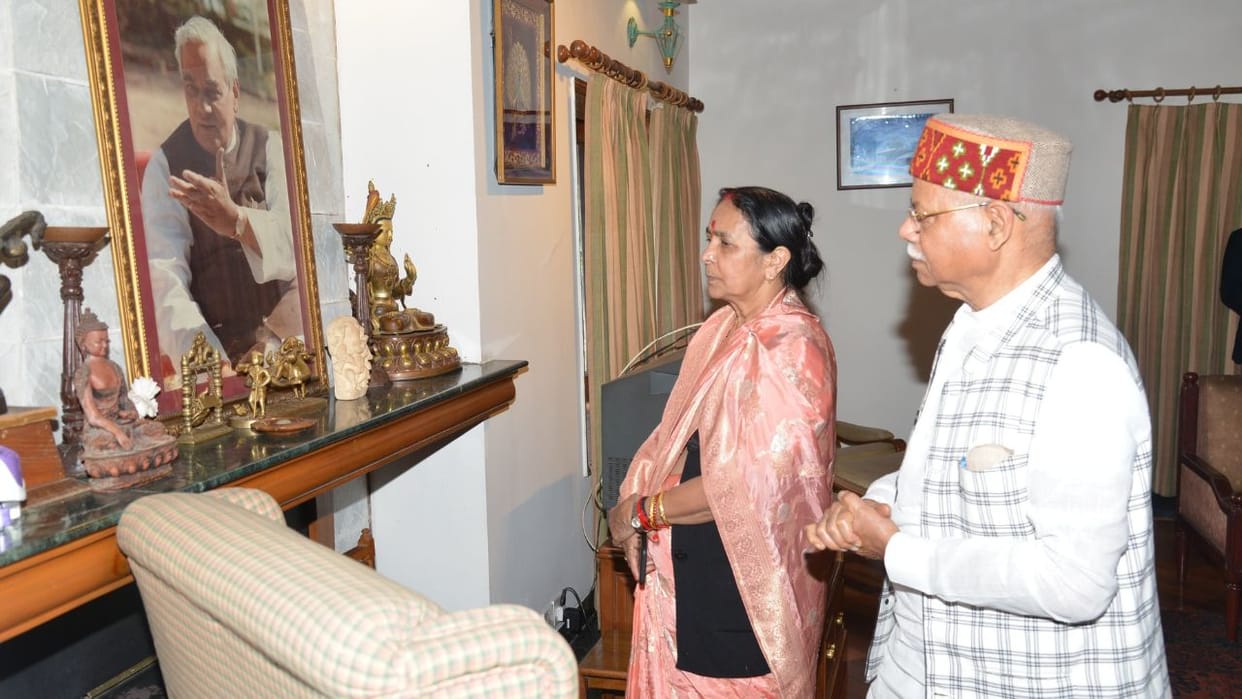 Himachal News Governor Shiv Pratap became emotional remembering Atal in Prini Manali