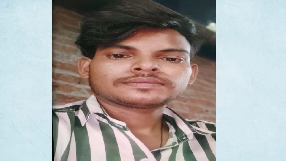 Rampur: bike rider returning home after watching Ravana Dahan was hit by vehicle, died during treatment