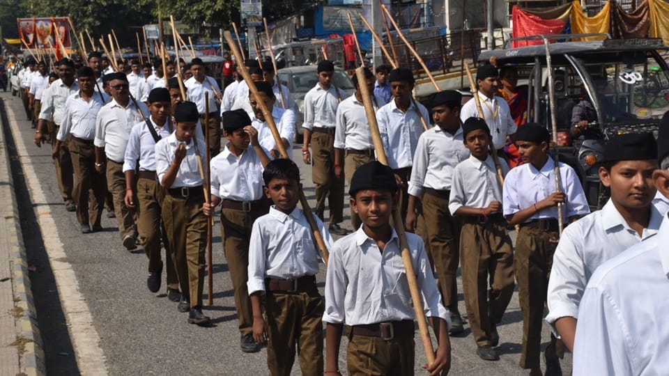 Pictures of Path Sanchalan in Moradabad, volunteers came out with the message of discipline