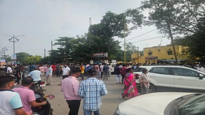 Chhattisgarh Huge uproar in Surajpur aggressive mob chased SDM Jagannath Verma