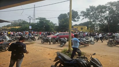 Chhattisgarh Huge uproar in Surajpur aggressive mob chased SDM Jagannath Verma