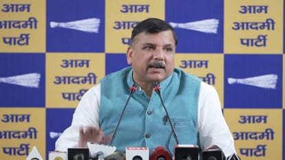 UP: Like election campaign, BSP kept mysterious silence on the day of voting, now eyes on election results