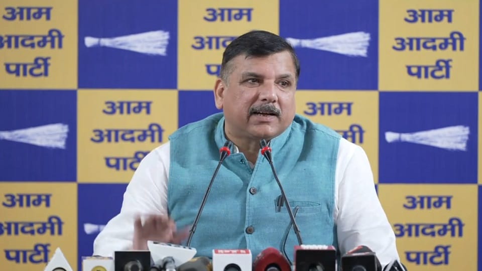 Sanjay Singh attacks BJP over the murder of Baba Siddiqui in delhi