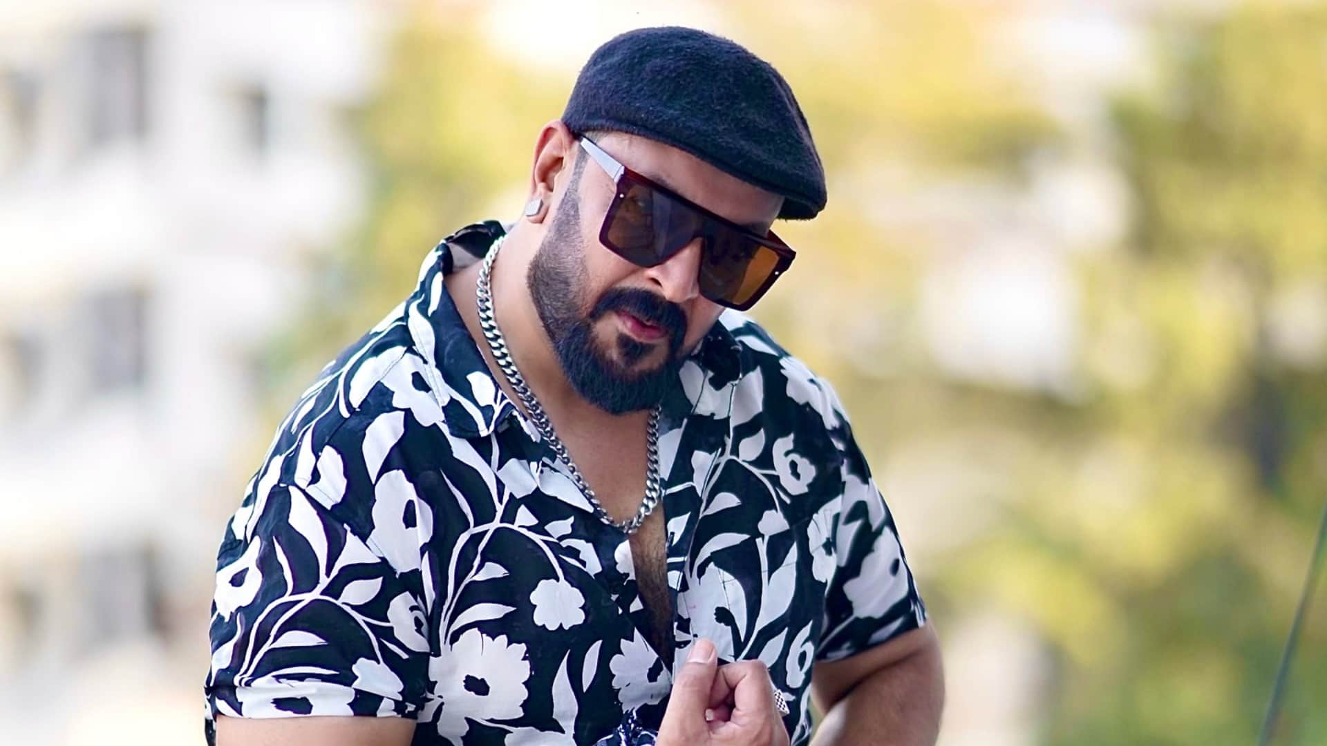 Salman Khan Launched Actors Debut with Flop Movies Sikandar Anjini Dhawan Jai ho Sana Khan