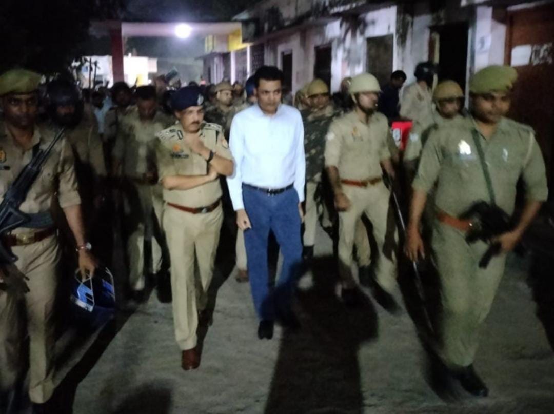 Bahraich communal dispute: Immersion of idols after 12 o clock in the night, stone pelting and arson in the ci