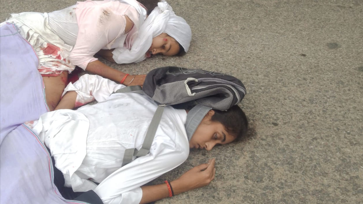 Two girl students died in a road accident in Deoria, the accident happened while going to school.