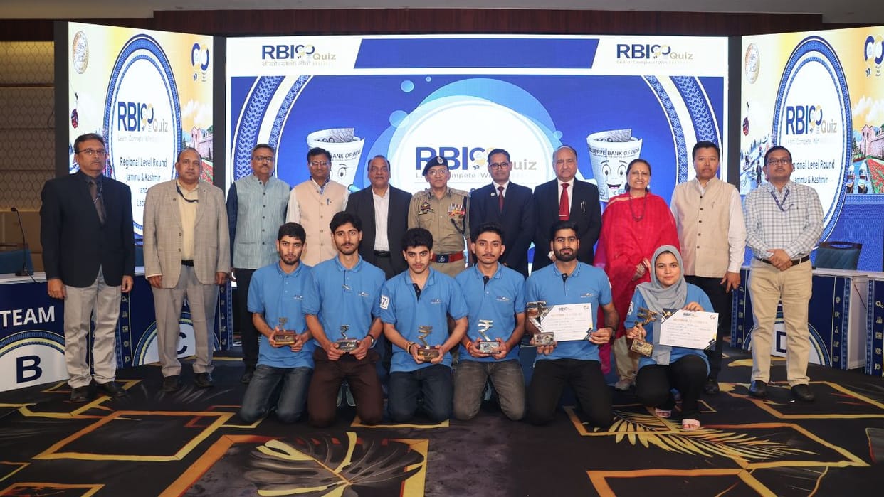 RBI Quiz: 90th anniversary of RBI, three teams won awards, teams from Jammu will show their talent in Mumbai.