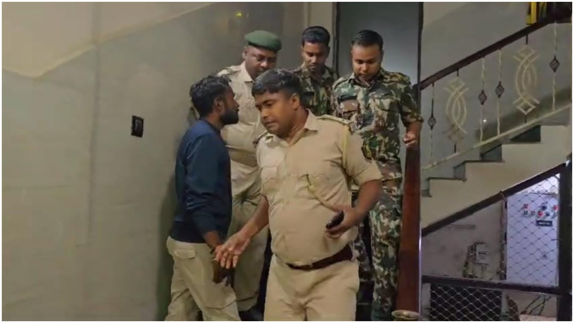 Bihar News : Bihar Police investigation after Criminals shot youth in Begusarai.