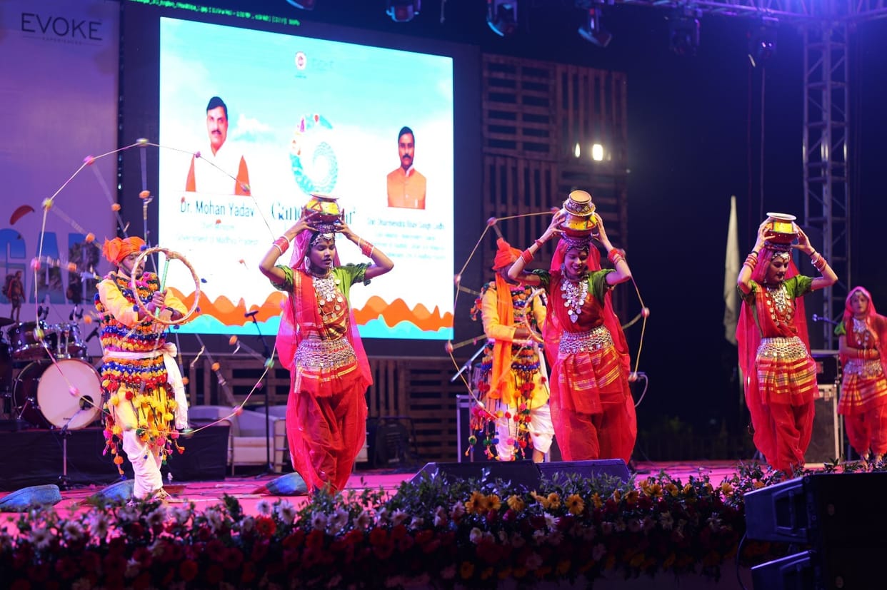 MP: Tourists liked Gandhisagar Forest Retreat, enjoying live music concert with all season tent city.