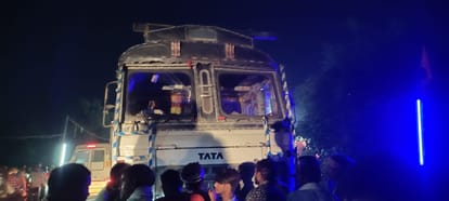 Tragic accident in UP: Truck hits bike on Rae Bareli-Ayodhya highway, three friends die on the spot
