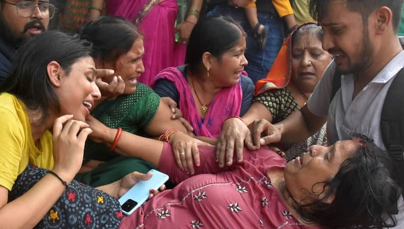 Kanpur Accident, Sanigawa in silence, Every eye is wet, every tongue talks about the horrifying scene