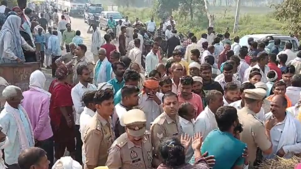 Kanth woman murder case: People got angry due to non-arrest of accused, blocked highway by placing dead body