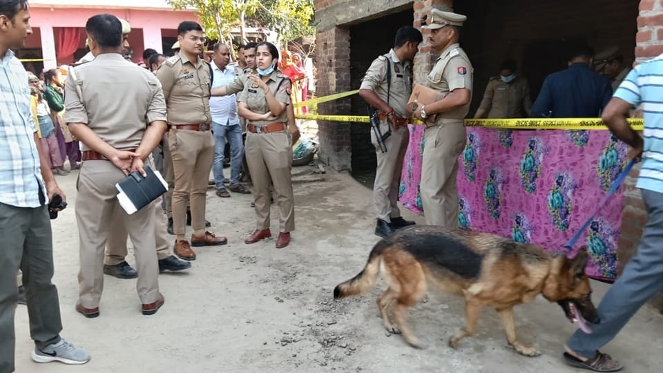 Up Crime news Woman Murder in Muradabad Throat Slit Injected and Knocked Out Sister-in-law