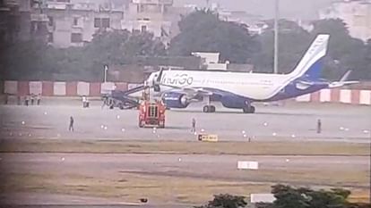 Rajasthan After bomb threat plane makes emergency landing at Jaipur airport passengers are still on board