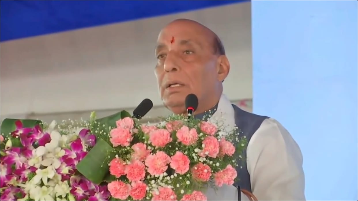 Defense Minister Rajnath Singh's advice to the Air Force, said- need to focus on capability development
