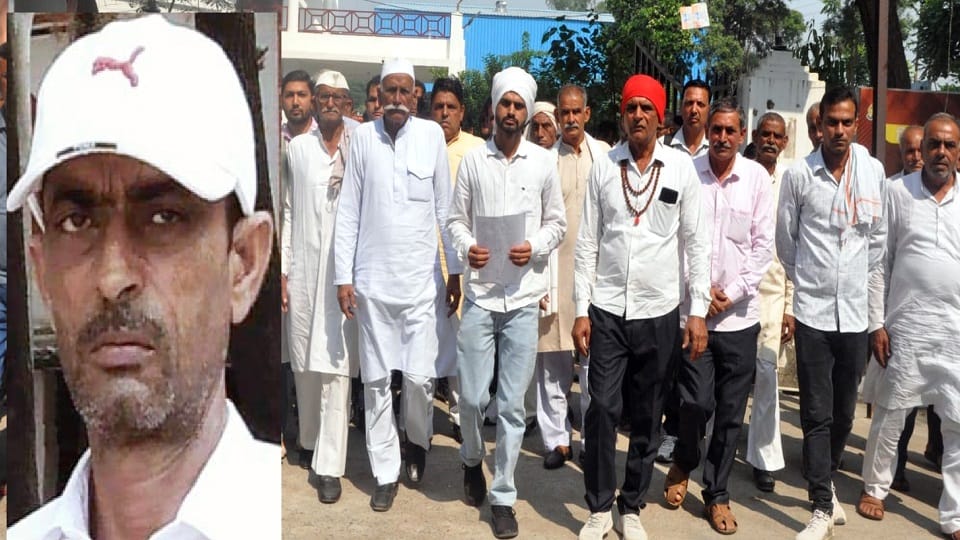 Amroha DM strict: Recommendation to remove BSA in Sultanther headmaster suicide case, search for accused