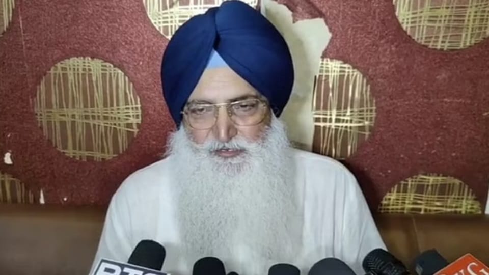 Political ban on Akali leader Virsa Singh Valtoha Shri Akal Takht sahib