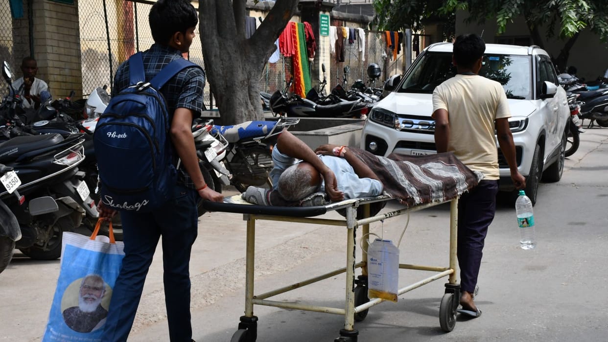 Kolkata RG Kar Case Resident doctors on strike at BHU hospital