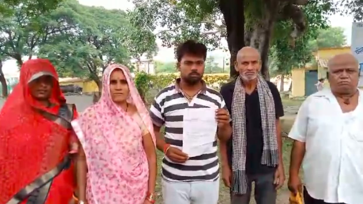 Panna: Bullies entered the house and vandalized it, a dozen people attacked over a minor dispute