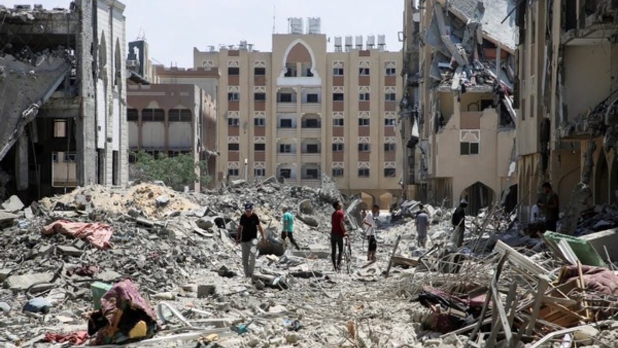 Lebanese officials say Israeli airstrike on Nabatiyeh hit building during meeting coordinating relief efforts