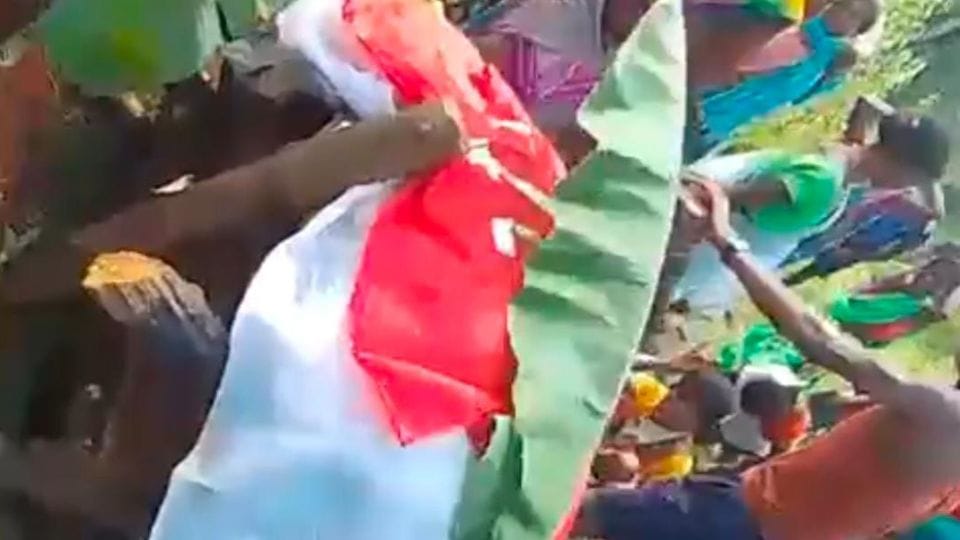 Video of funeral of female Naxalite Niti went viral