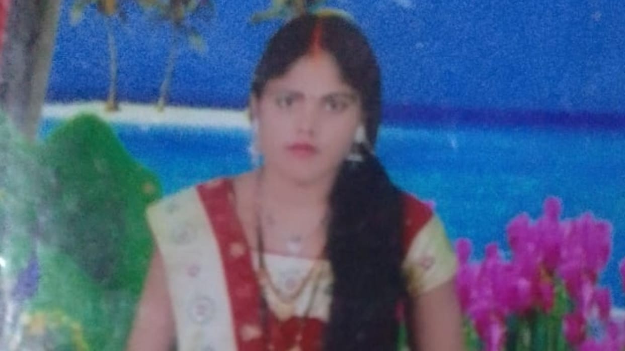mother returning after getting medicine for daughter crushed by truck in bhadohi child narrowly escaped