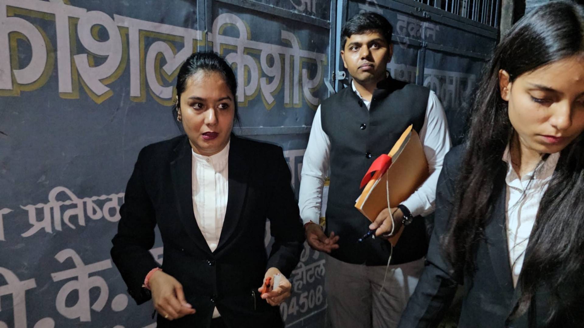 MP News Factory worth crores sealed in Chhatarpur due to one rupee coin case related to copyright infringement