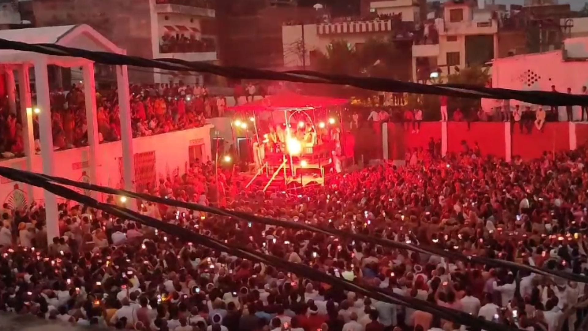 Ramnagar Ramlila morning aarti huge crowd gathered to see