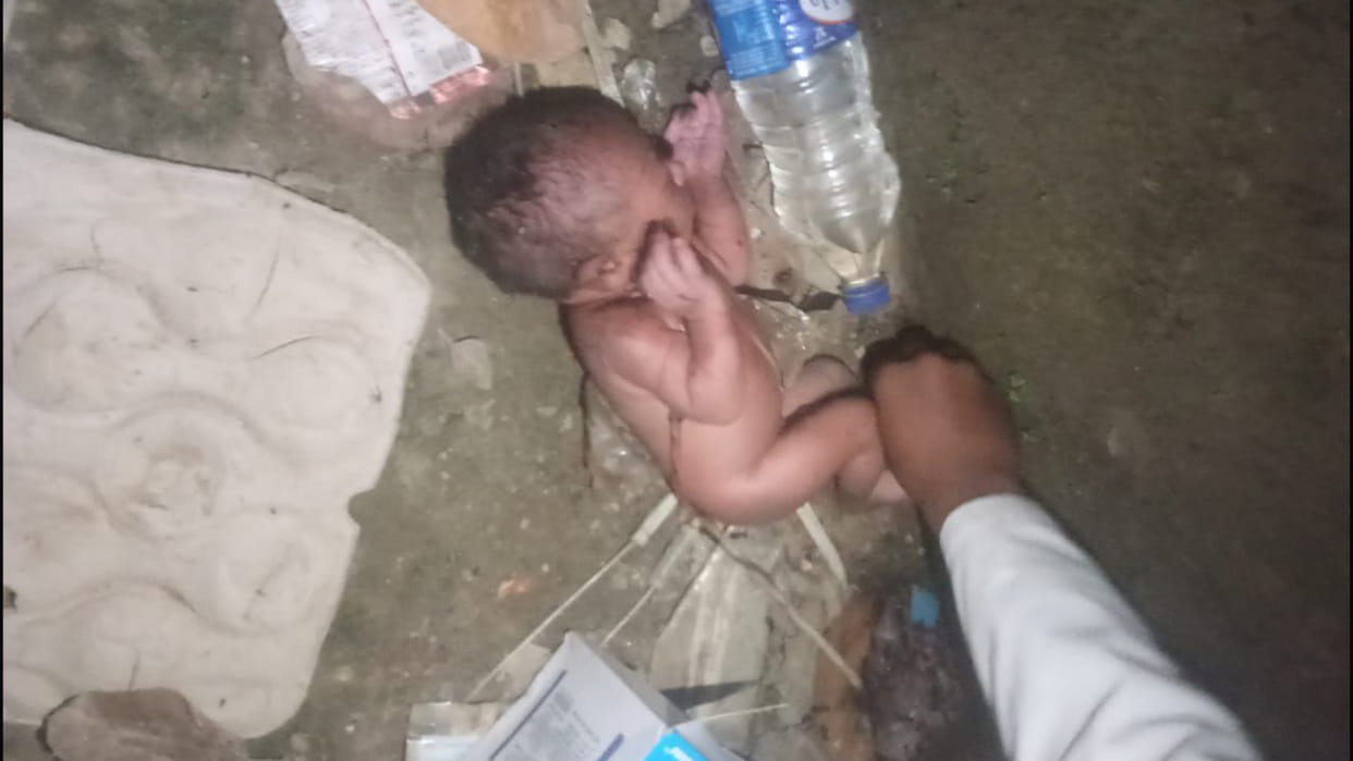 Newborn found behind in the medical college of Deoria, doctor took admission - now healthy