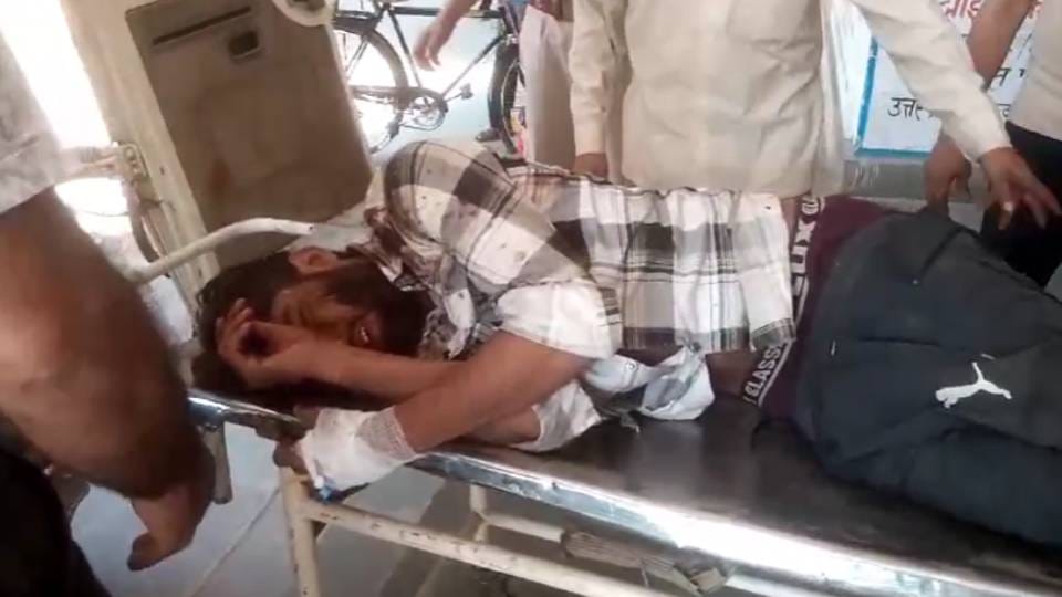 Bank sales officer died in road accident in Mathura While two others were injured